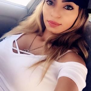 Meet your Posher, Tina